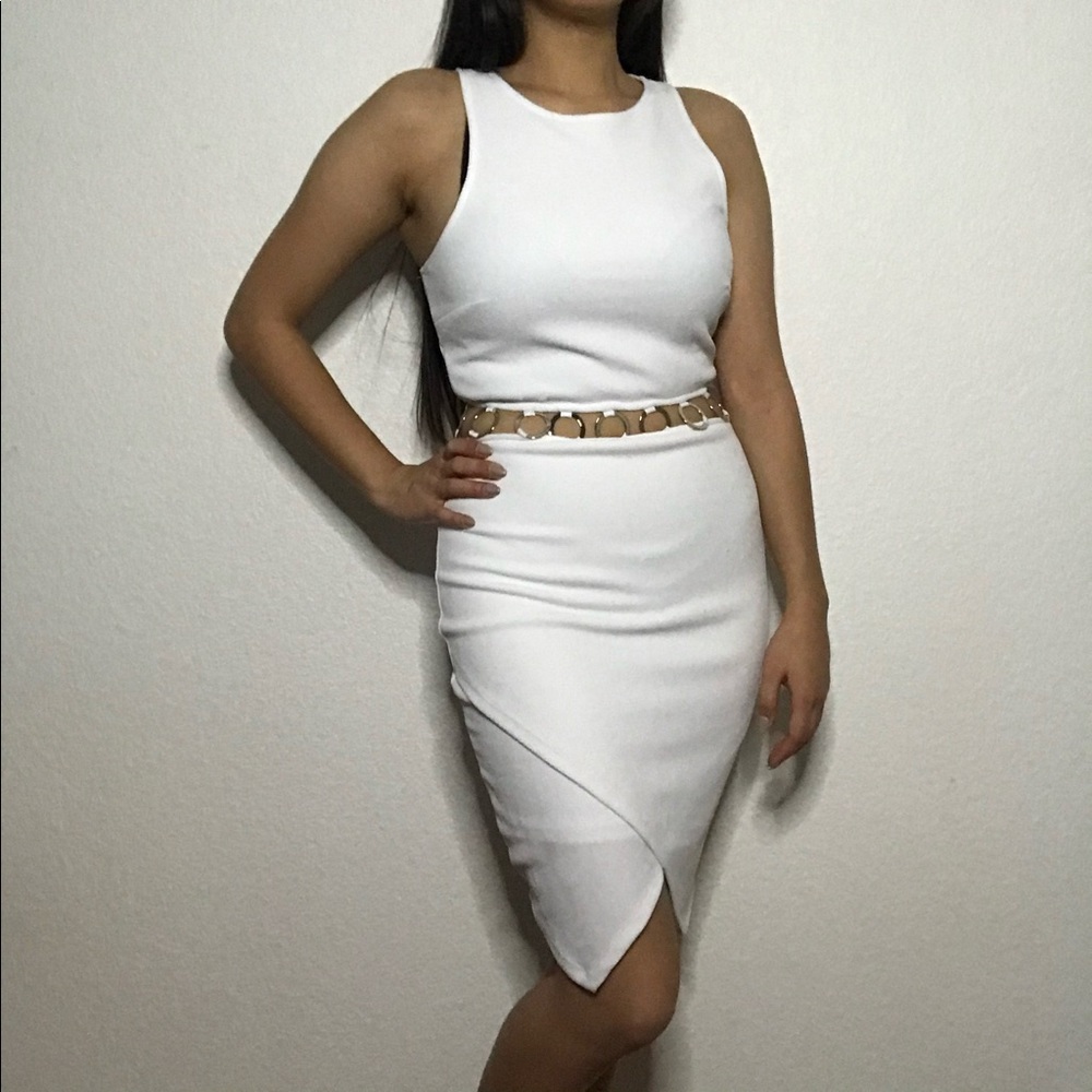 🌱 Tight White Bodycon Dress